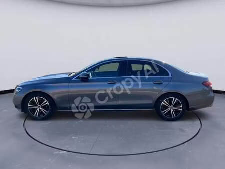 Mercedes-Benz Classe E E 220 2.1 170 Avantgarde 4Matic