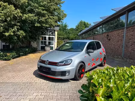 Volkswagen Golf GTI 2.0