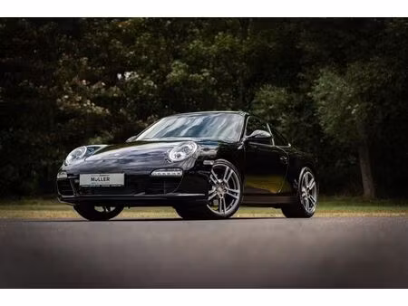 Porsche 911 Black Edition