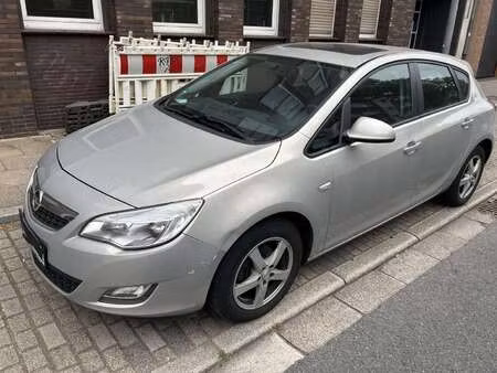 Opel Astra 1.8 140 Cosmo
