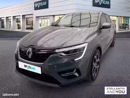 Renault Arkana E-Tech 1.6 145 Techno