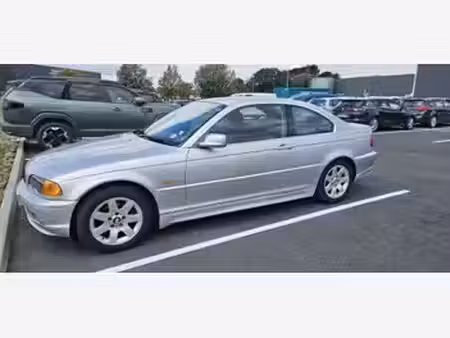 BMW Série 3 323i 2.5