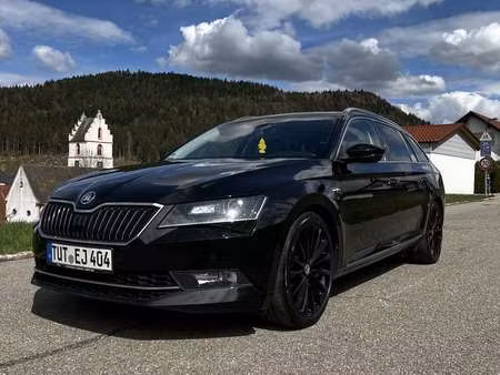 Škoda Superb 2.0 TSI Laurin & Klement 4x4