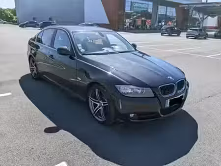 BMW Série 3 330d 3.0 245 Luxe
