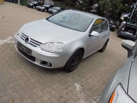 Volkswagen Golf 1.9 TDI 105 Tour