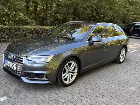 Audi A4 35 TDI 2.0 TDI 150 S line