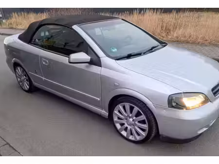 Opel Astra 2.2 125