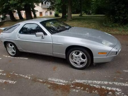 Porsche 928 S V8 4.7