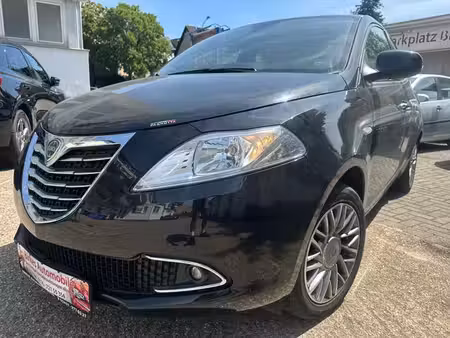 Lancia Ypsilon 1.2 69 Silver