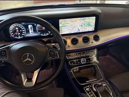 Mercedes-Benz Classe E E 220 4Matic