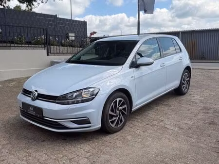 Volkswagen Golf 1.0 TSI 110
