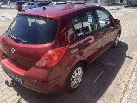 Nissan Tiida 1.6