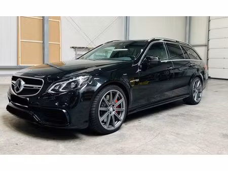 Mercedes-Benz Classe E E 63 AMG V8 5.5 585 4Matic