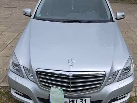 Mercedes-Benz Classe E E 200