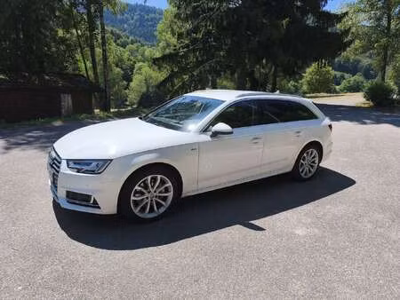 Audi A4 2.0 TDI 190 S line