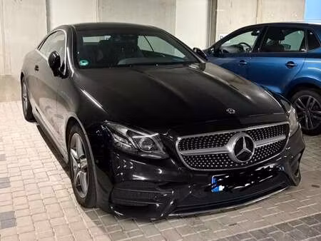 Mercedes-Benz Classe E E 220 AMG Line