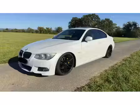 BMW Série 3 330d 3.0 245