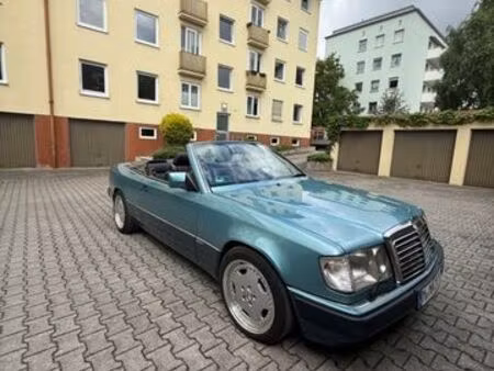 Mercedes-Benz Classe E E 300