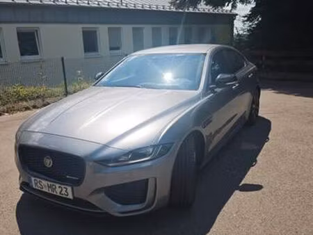 Jaguar XE D180 2.0 180 R Dynamic S 4x4