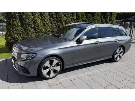 Mercedes-Benz Classe E E 220 2.0 194 AMG Line