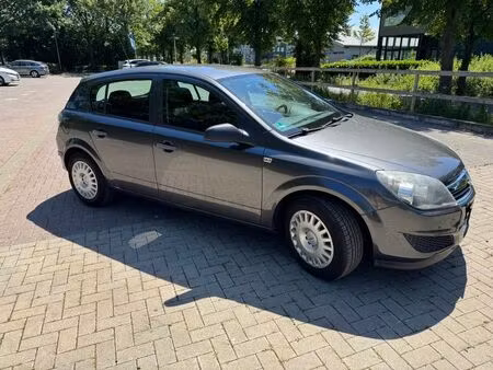 Opel Astra 1.4 90