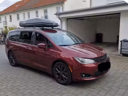 Chrysler Pacifica 