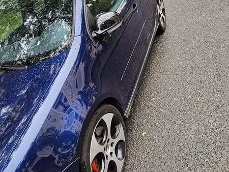 Volkswagen Golf GTI 2.0 200