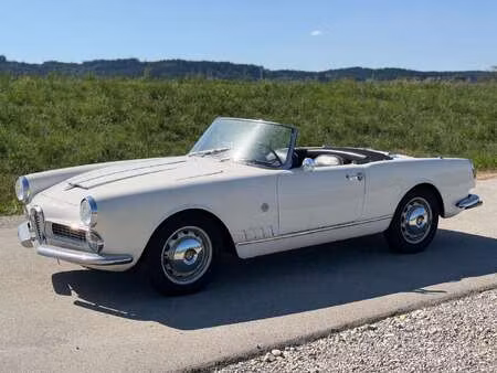 Alfa Romeo 2000 Spider Touring