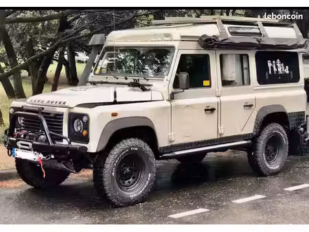 Land Rover Defender 2.4 122 4x4