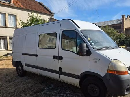 Renault Master 2.5 dCi 120