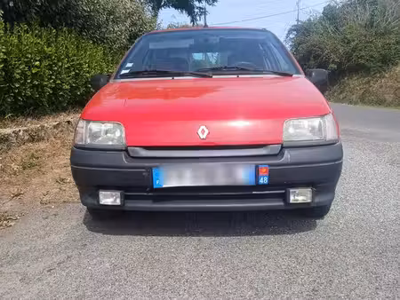 Renault Clio 1.9 D 65