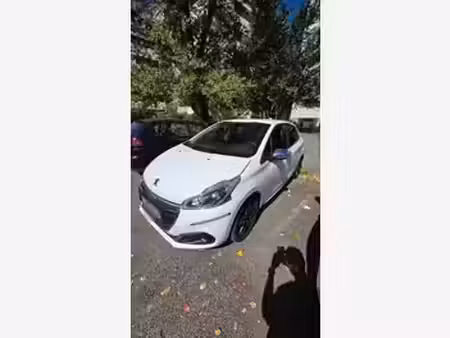 Peugeot 208 1.2 PureTech 82 Style