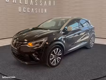 Renault Captur E-Tech 1.6 160 Initiale Paris