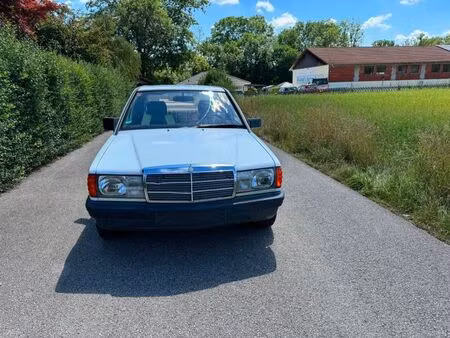 Mercedes-Benz 190 2.0