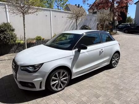 Audi A1 1.6 TDI 90 S line