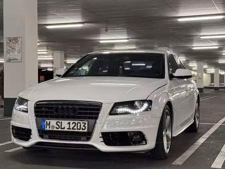 Audi A4 2.0 TFSI S line