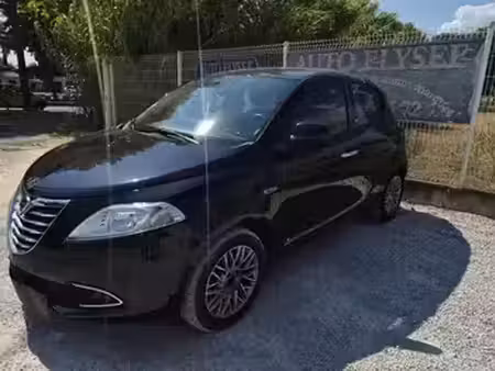 Lancia Ypsilon 1.3 MultiJet 95 Platinum