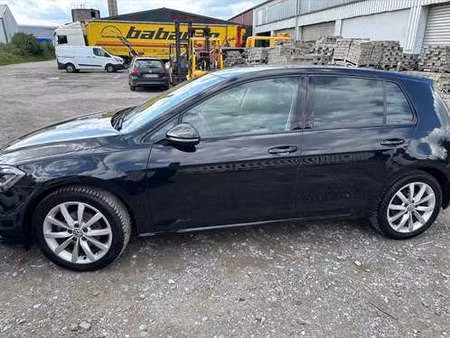 Volkswagen Golf 1.0 TSI 110
