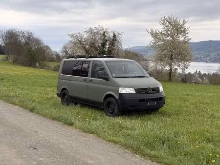 Volkswagen Transporter T5 1.9 TDI 105