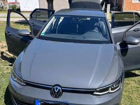 Volkswagen Golf 1.5 TSI 110
