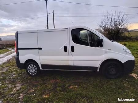 Renault Trafic dCi 90
