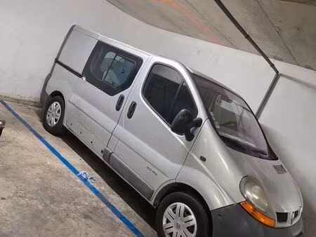Renault Trafic 2.5 dCi 140