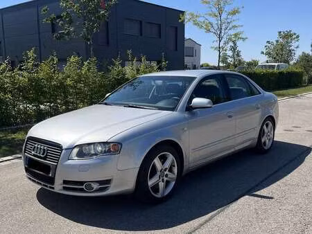 Audi A4 V6 3.2 FSI 256 quattro