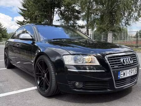 Audi A8 V8 4.2 TDI 326 quattro