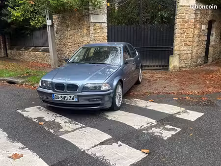 BMW Série 3 330d 3.0 183 Luxe