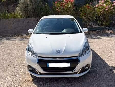 Peugeot 208 1.2 100