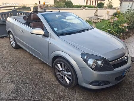 Opel Astra 2.0 T 200 Cosmo