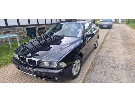 BMW Série 5 520i 2.2 170