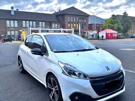 Peugeot 208 1.2 110 GT Line