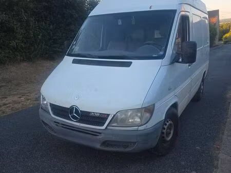 Mercedes-Benz Sprinter 